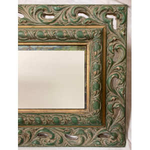 Cornice traforata verde e oro