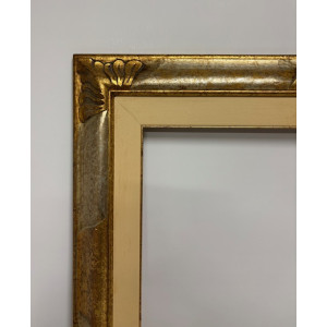 Cornice oro e argento con lavorazioni sugli angoli