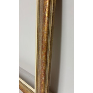 Cornice bordeaux e foglia oro con intagli sugli angoli