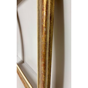 Cornice bordeaux e foglia oro con intagli sugli angoli