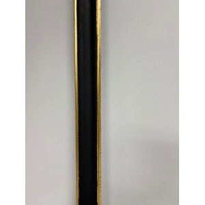Cornice nera e oro