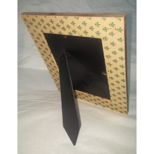 Porta foto artigianale, lavorato, con appoggio