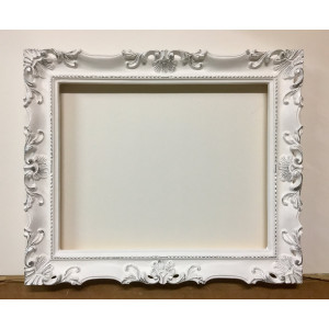 Cornice francesina tinta bianca e argento Cornice francesina tinta bianca e argento