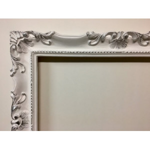 Cornice francesina tinta bianca e argento Cornice francesina tinta bianca e argento