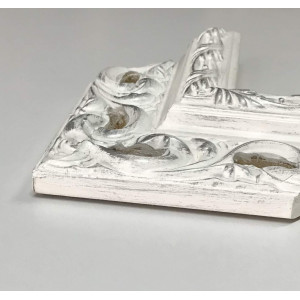 Cornice lavorata bianca e argento